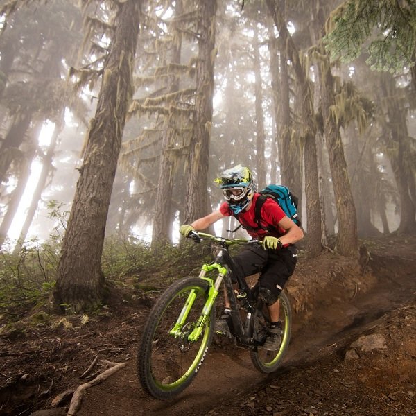 MOUNTAINBIKES